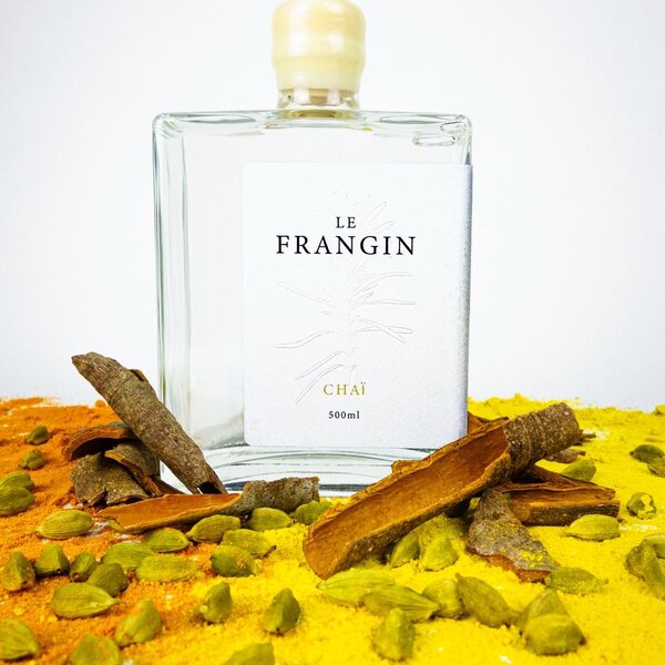 Bouteille de gin Chaï Les Frangins